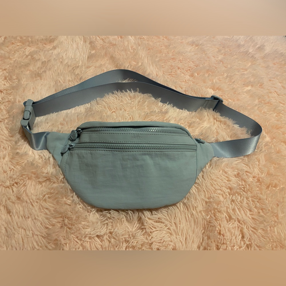Steve Madden crossbody/fanny pack